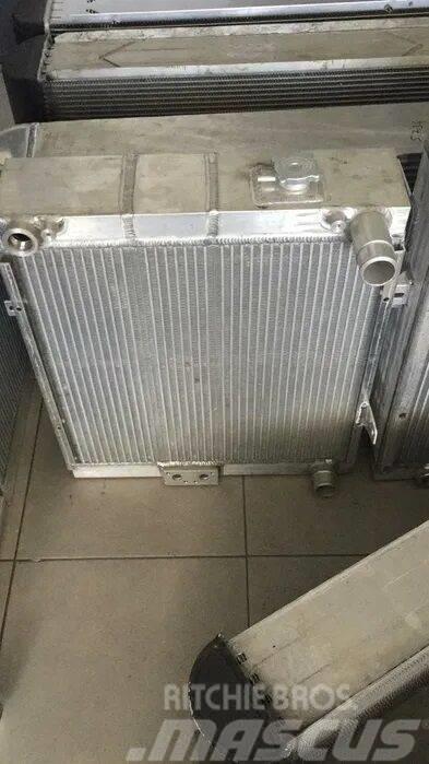 Komatsu - radiator racire Engines