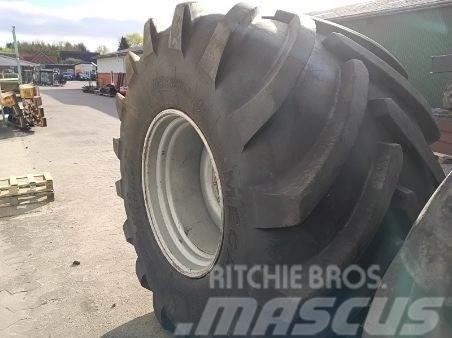  32 1050/50R32 Tyres, wheels and rims