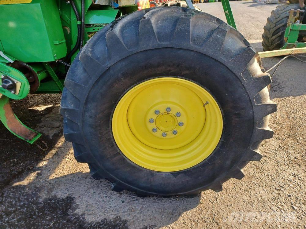 John Deere W 540 Combine harvesters