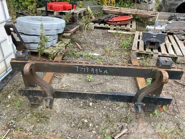 Fendt Pallet Tines and Carriage Front loader accessories