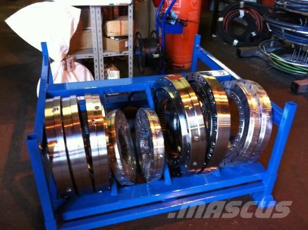  Bogie Bearings Tracks, chains and undercarriage