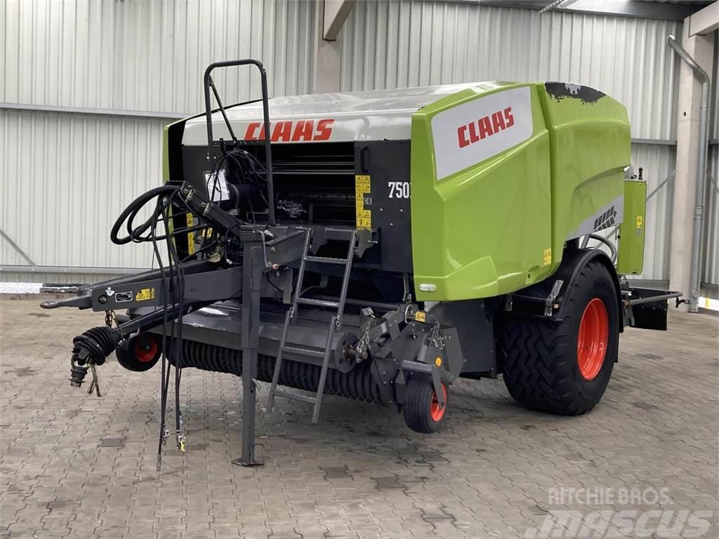 CLAAS Rollant 454 Round balers