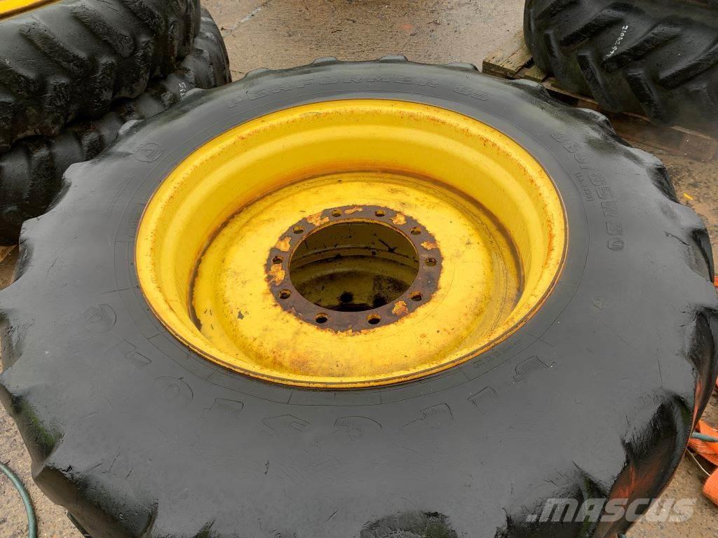  380/85R30 Tyres, wheels and rims