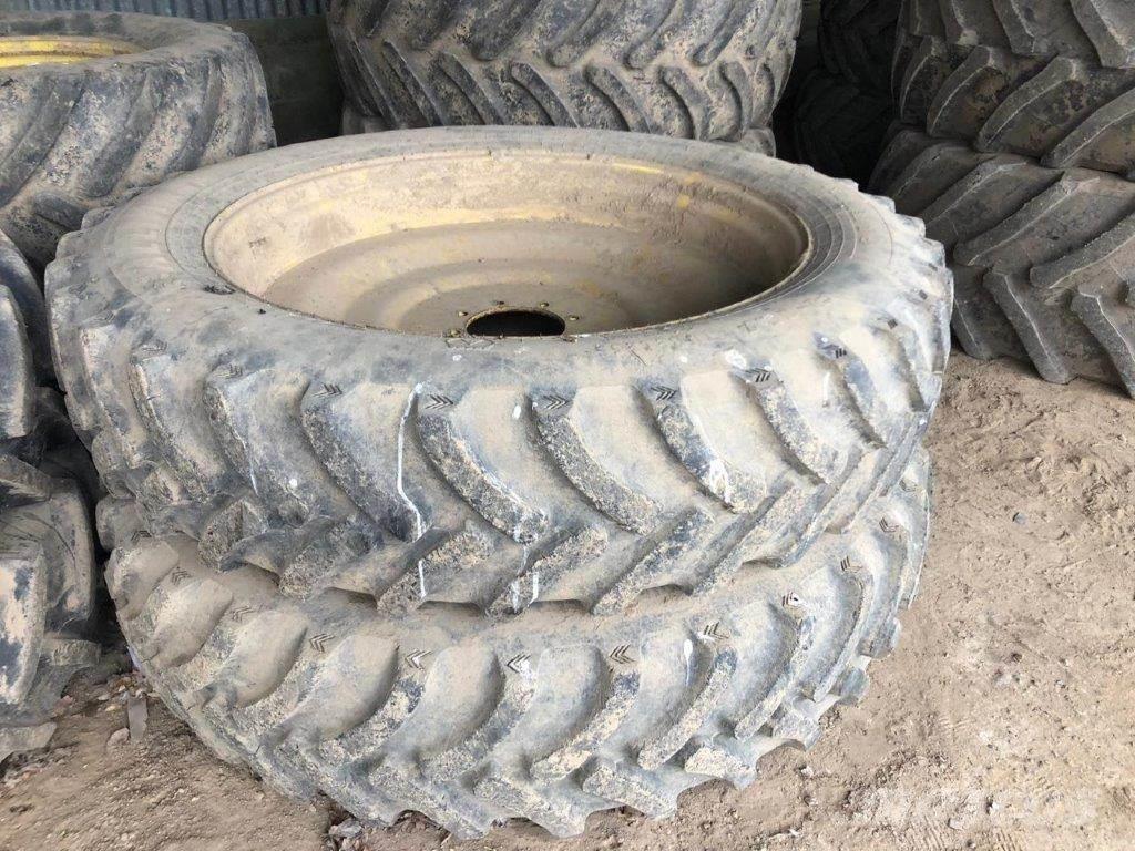  380/90R46 Tyres, wheels and rims