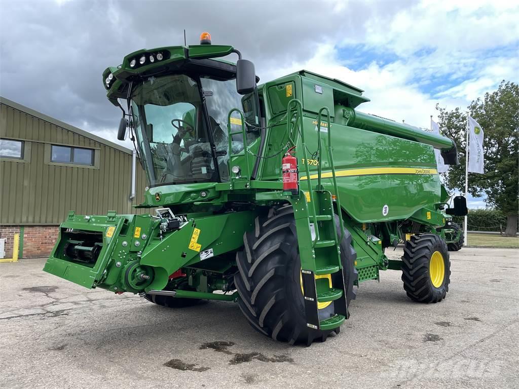 John Deere T670I HM Combine harvesters