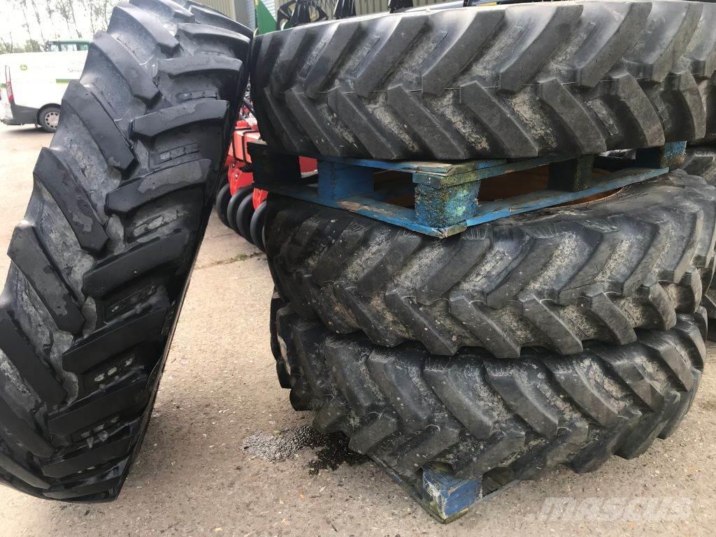  WHEELS Tyres, wheels and rims