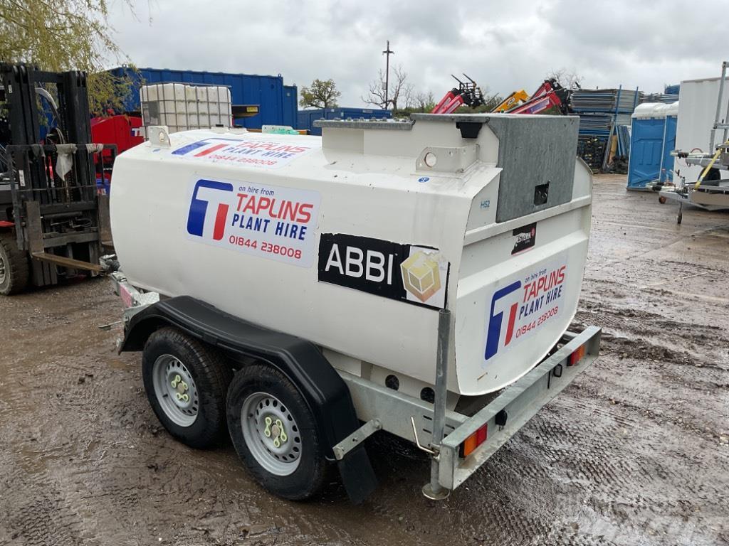 Western ABBI 2000l Fuel Bowser Fuel and additive tanks