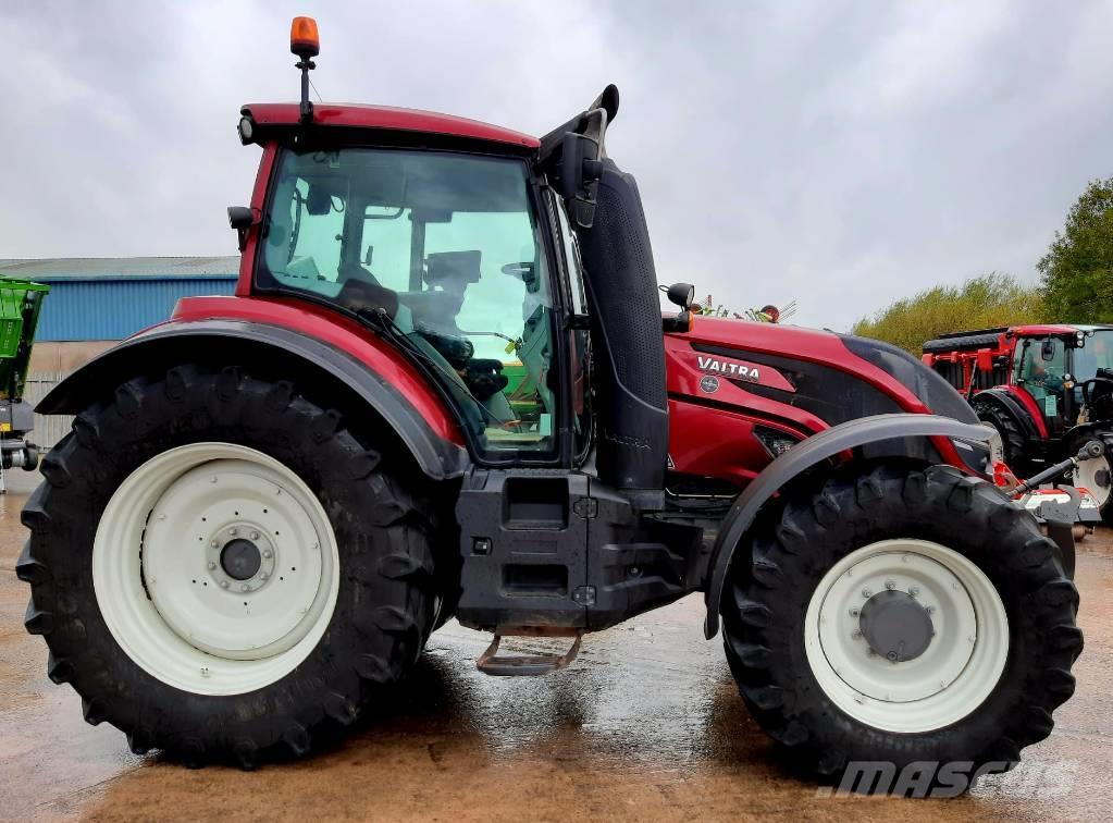 Valtra T 154 V Tractors