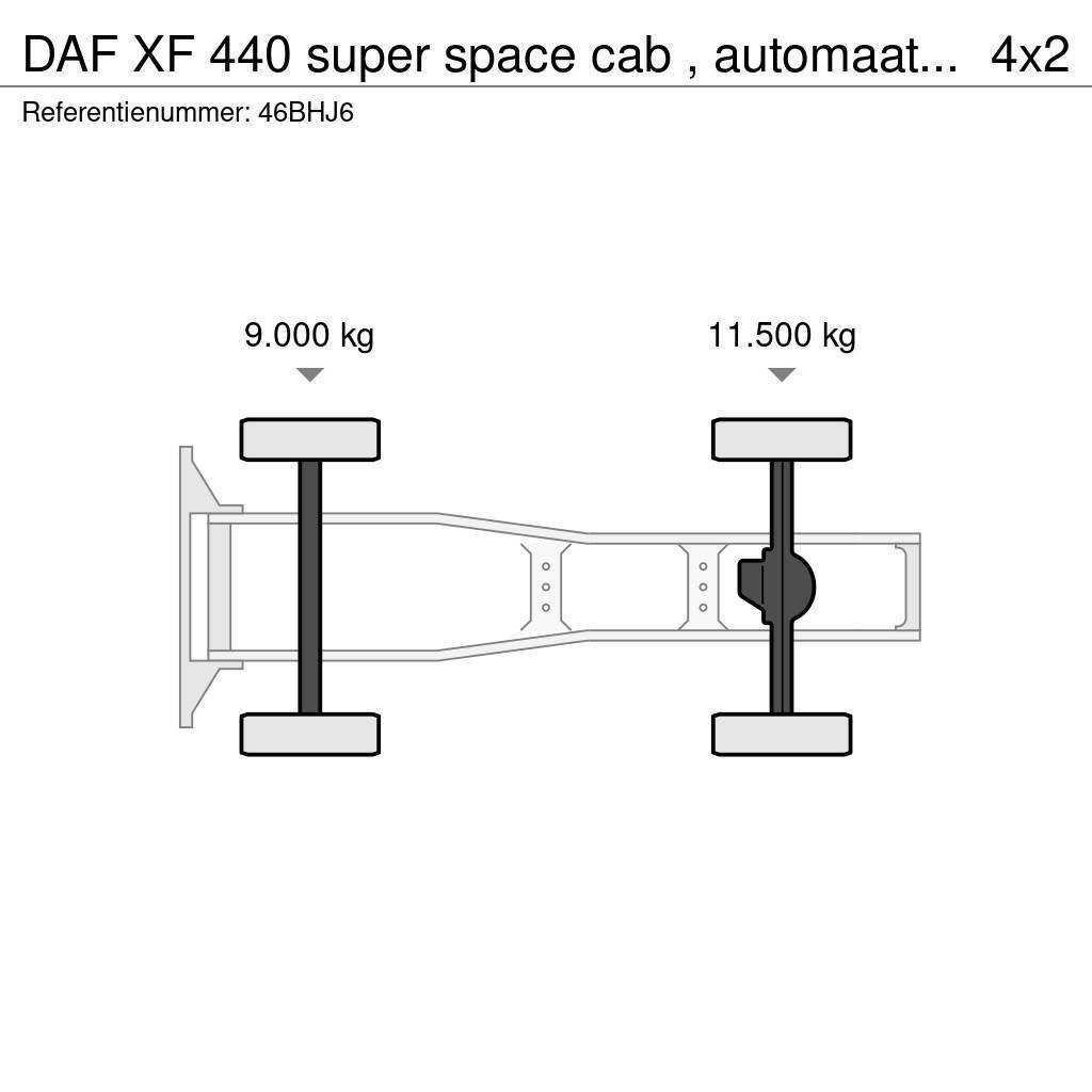 DAF XF 440 super space cab , automaat, hydrauliek WF, Tractor Units