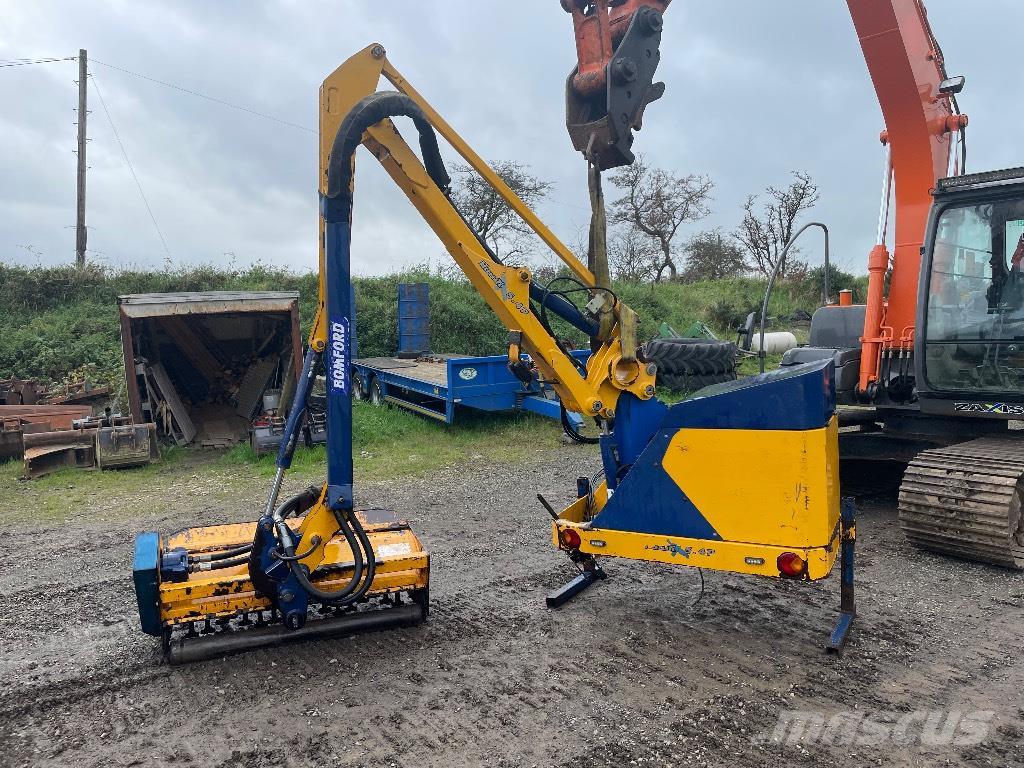 Bomford Hawk 5.4 Hedge cutters