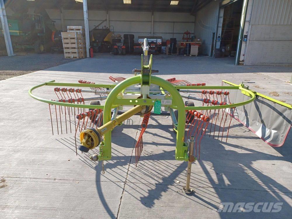 CLAAS Liner 420 Rakes and tedders