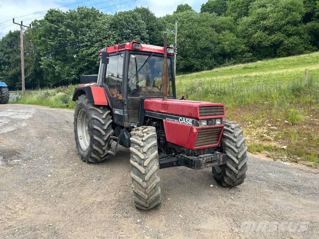 CASE 956XL Tractors
