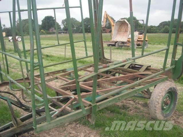  Bale Transporter Bale shredders, cutters and unrollers