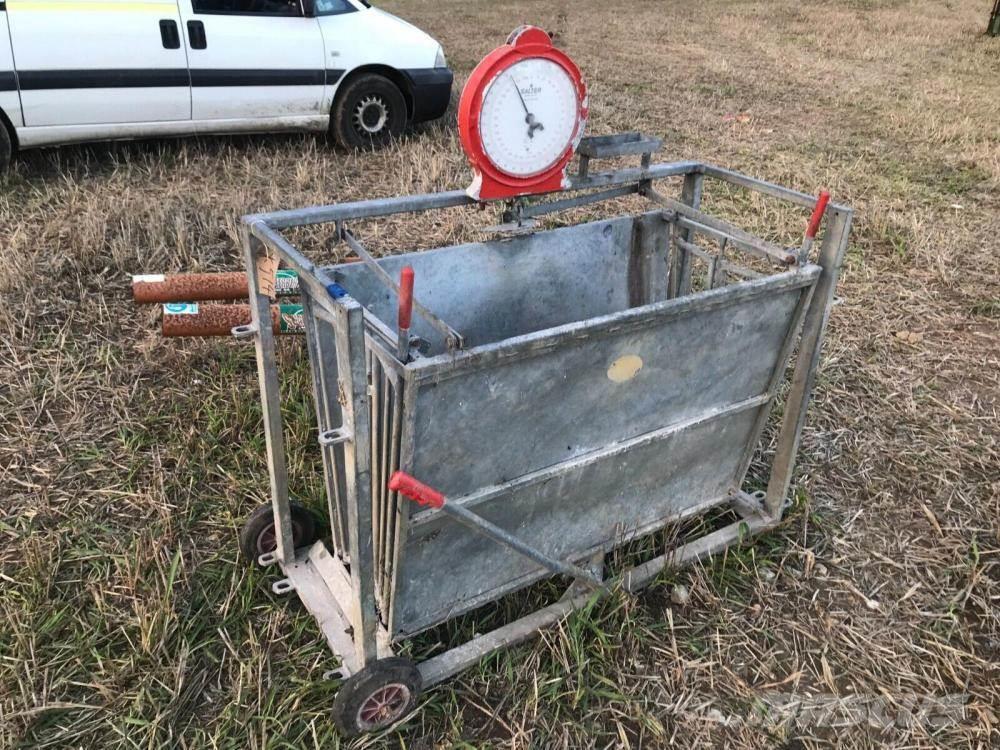  Calf weighing crush Other livestock machinery and accessories