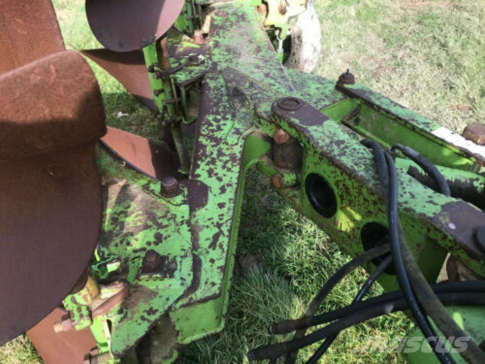  Dowdswell 5 Furrow Conventional ploughs