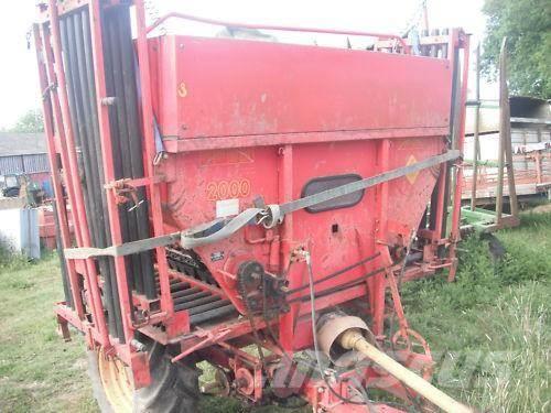 Överum Fertiliser Spreader Manure spreaders