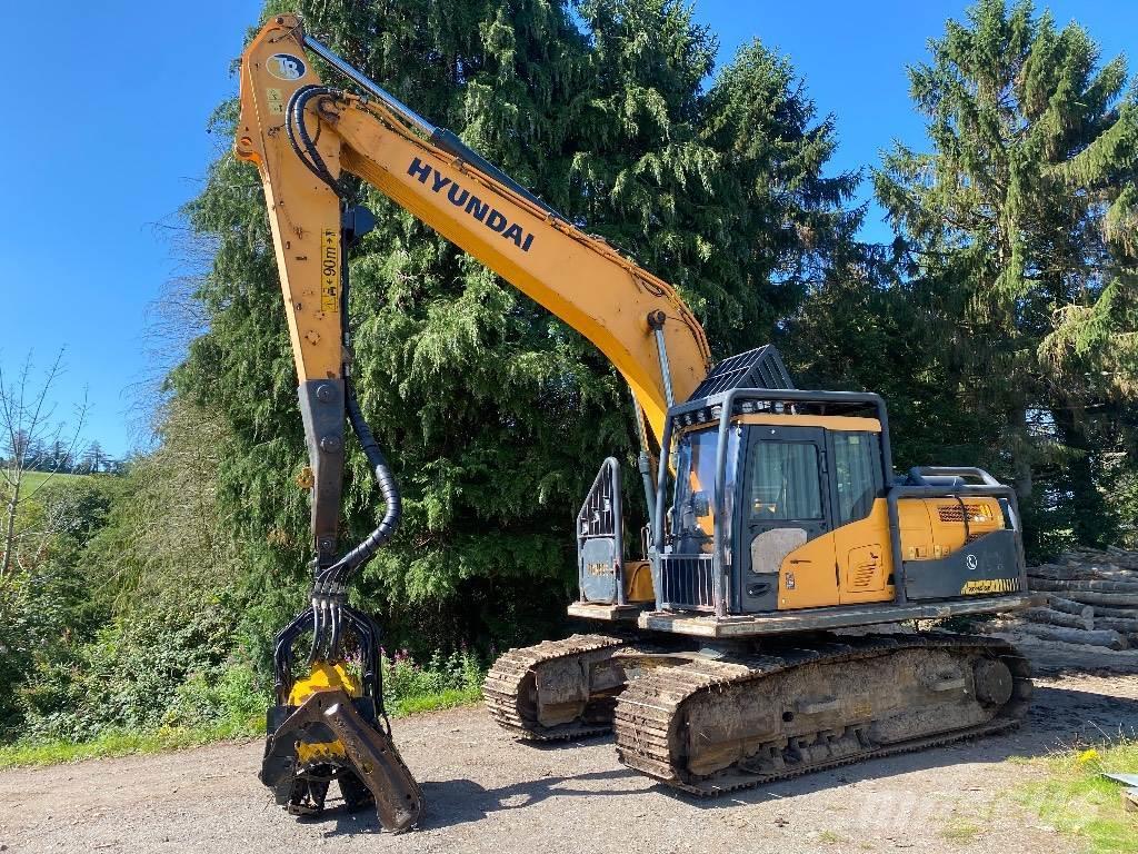 Hyundai HX 220 L Excavators