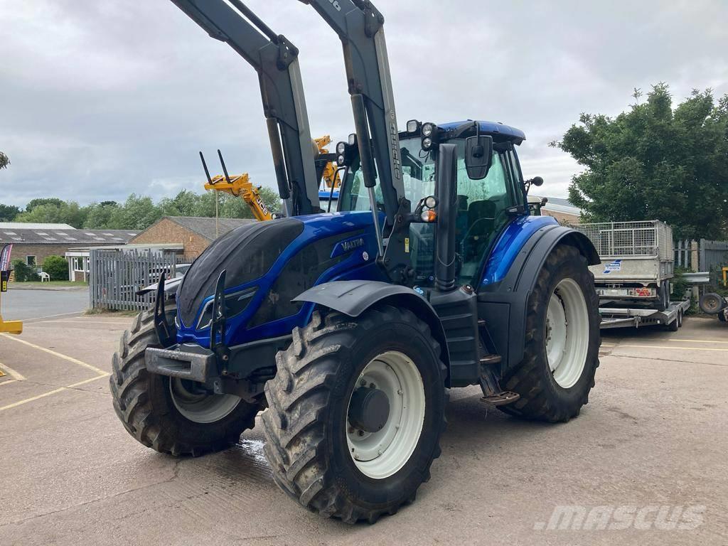 Valtra T174V Tractors