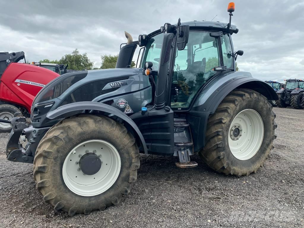 Valtra T 174EA Tractors