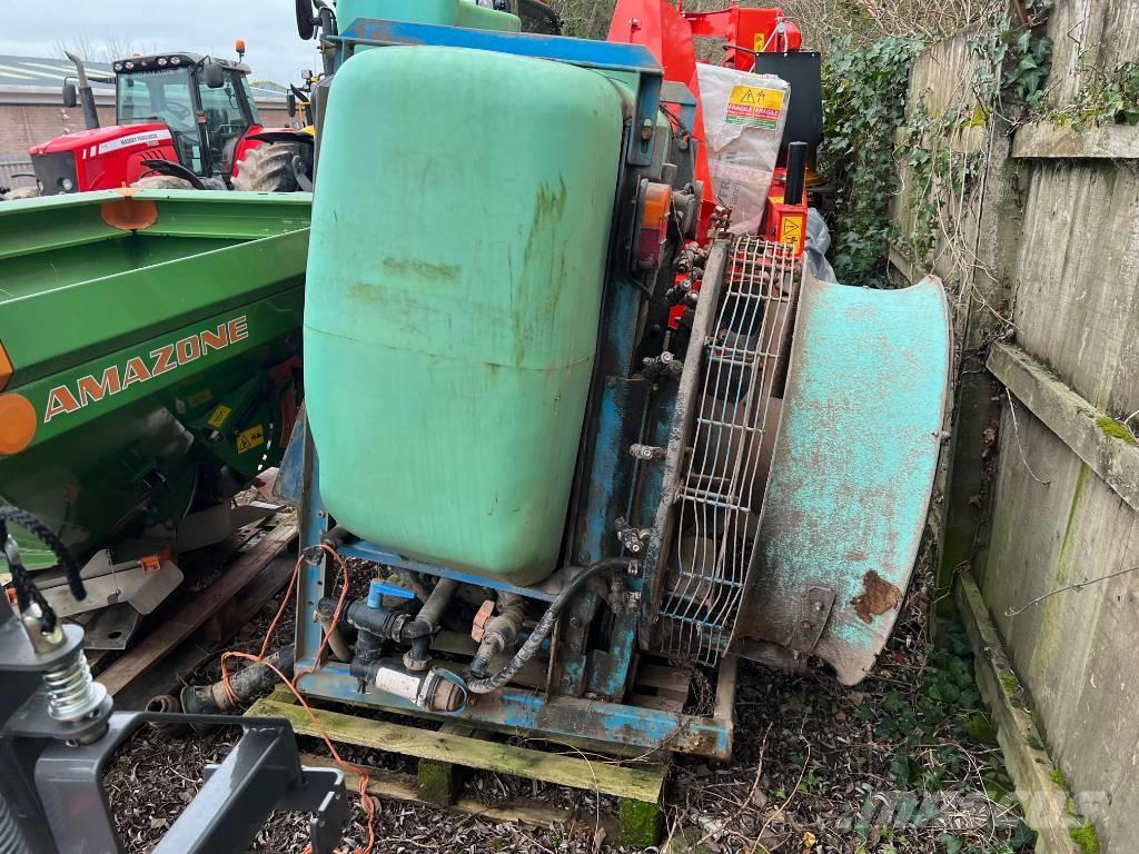 Berthoud Air Blast 600L Sprayer Mounted sprayers