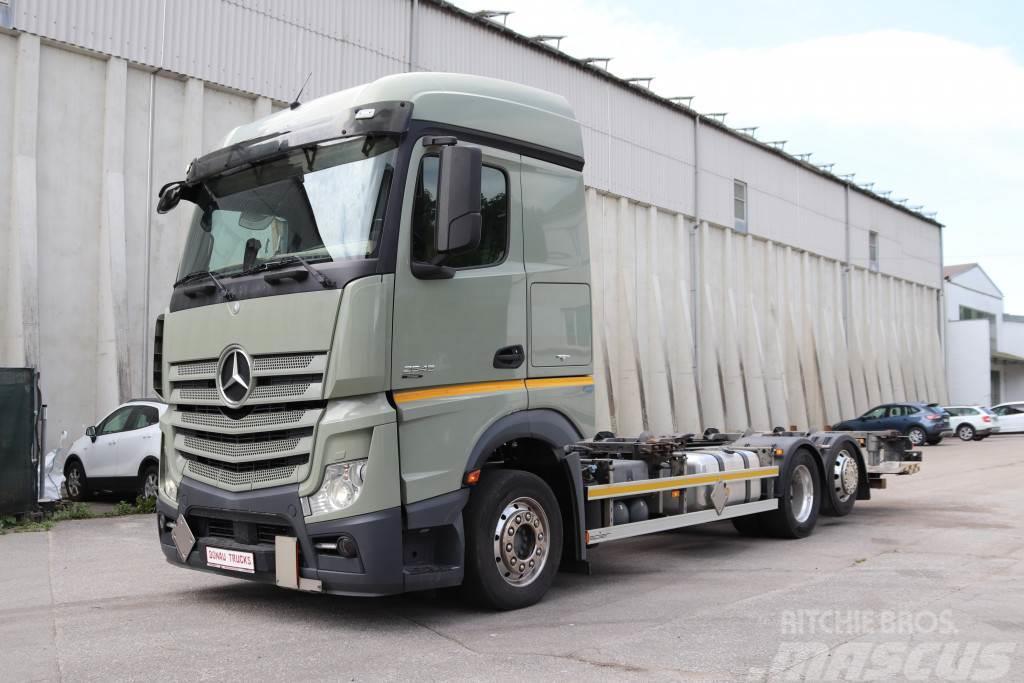 Mercedes-Benz Actros 2545 6x2 Retarder Lift Lenkachse AHK LBW Container Frame trucks
