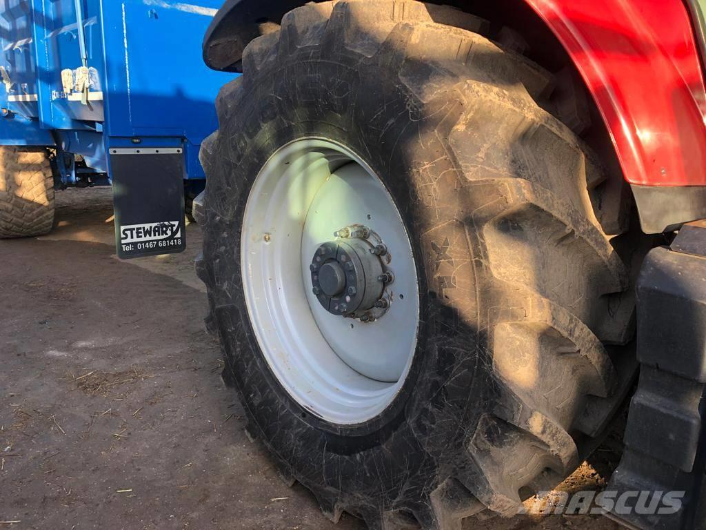 Massey Ferguson 7726 Tractors