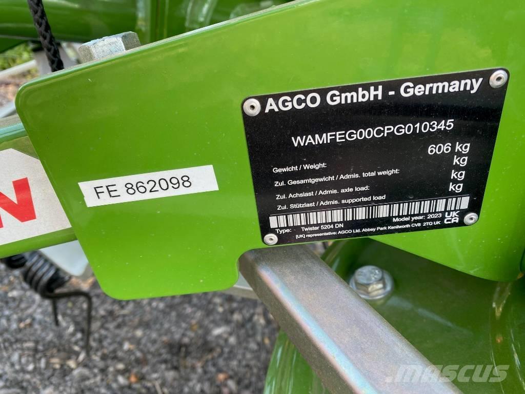 Fendt Twister 5204 DN Tedder Rakes and tedders