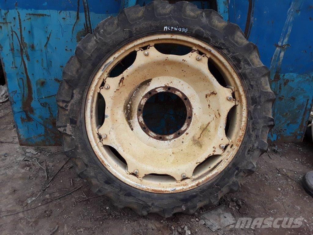Alliance A350 Row Crop Tyres, wheels and rims