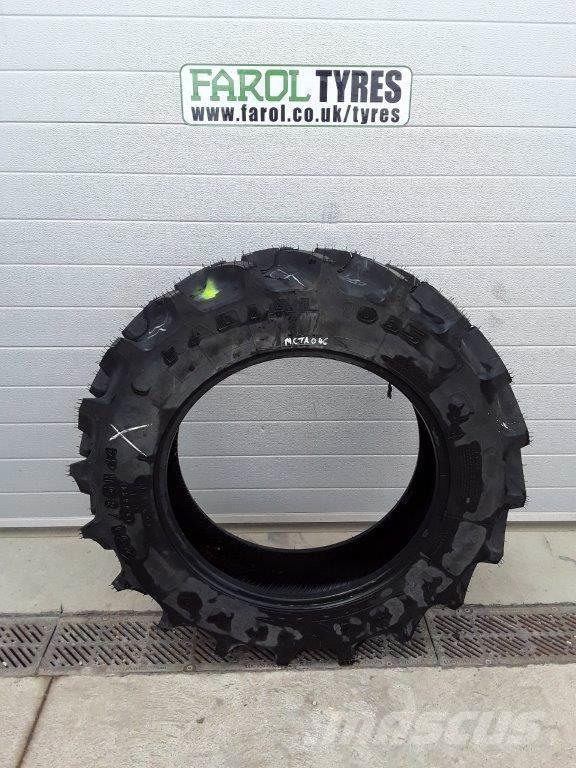 Firestone 250/85X24 Tyres, wheels and rims