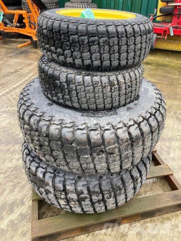 Galaxy Galaxy Tyres, wheels and rims
