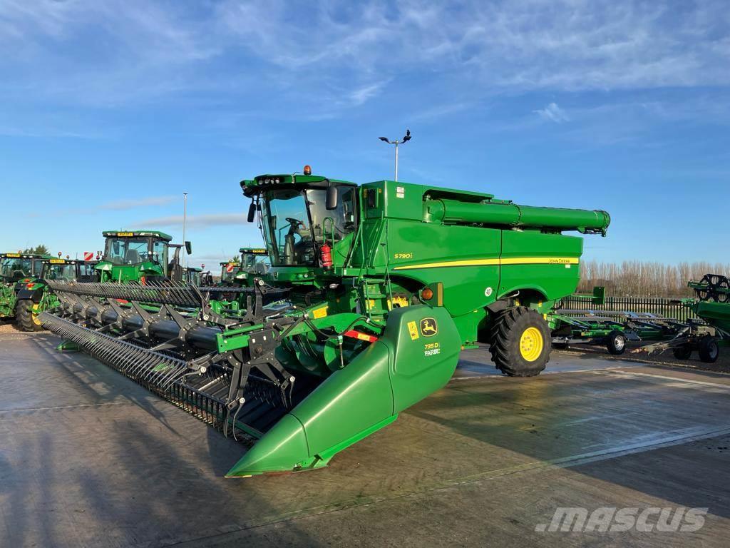 John Deere S790 Combine harvesters