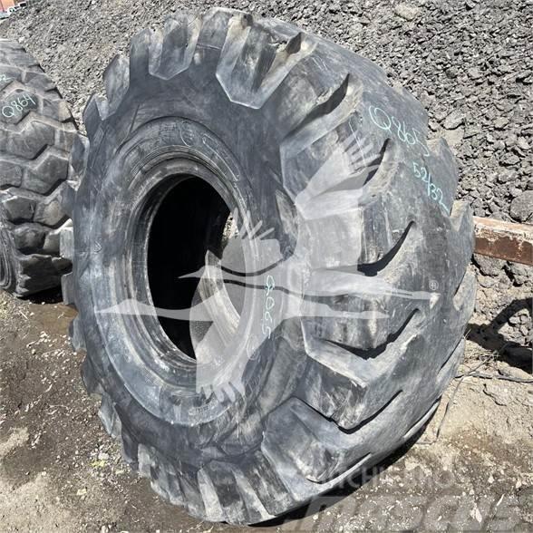 Firestone 23.5x25 Tyres, wheels and rims