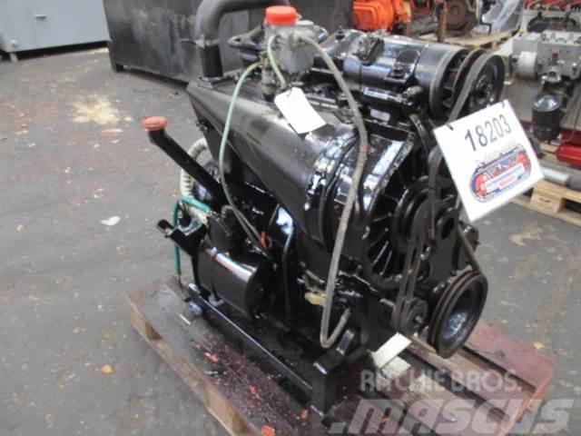  Robur LO 4/1 4 cylinder benzin motor Engines