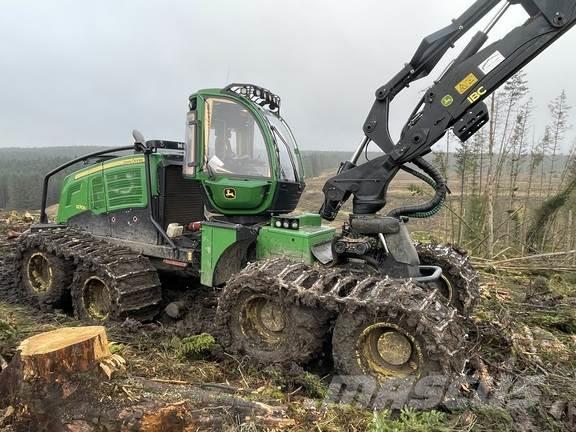 John Deere 1270G 8WD Harvesters