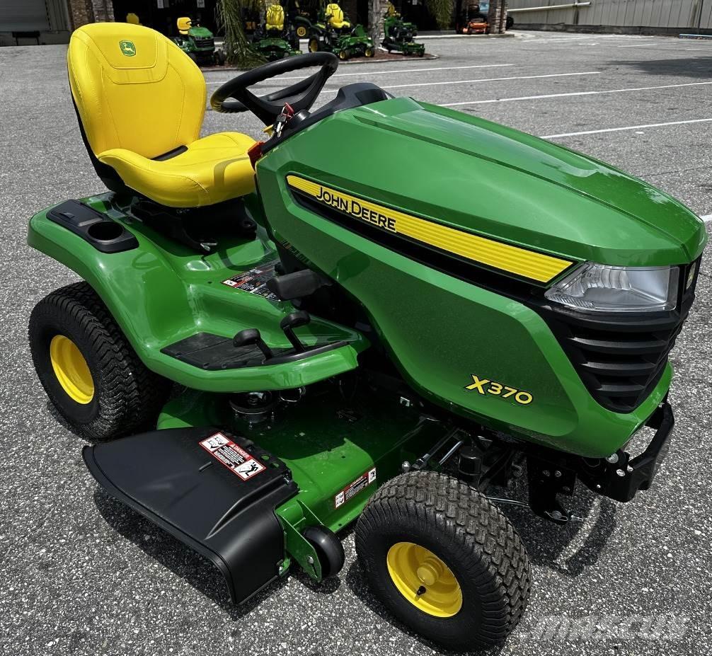 John Deere X370, 2024, Millersburg, Ohio, United States Used compact