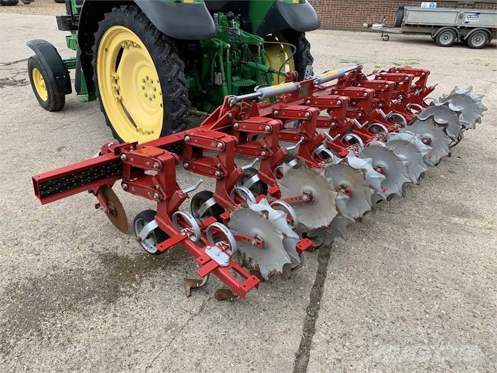 Kongskilde Vibro crop 8 row hoe Cultivators