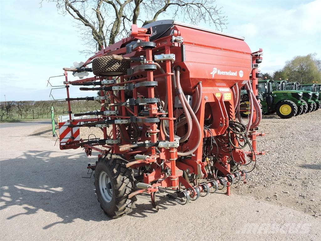 Kverneland TS 4.80 metre Drills