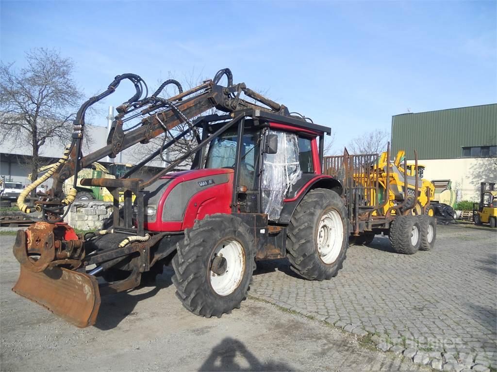 Valtra N121 Cranes and loaders