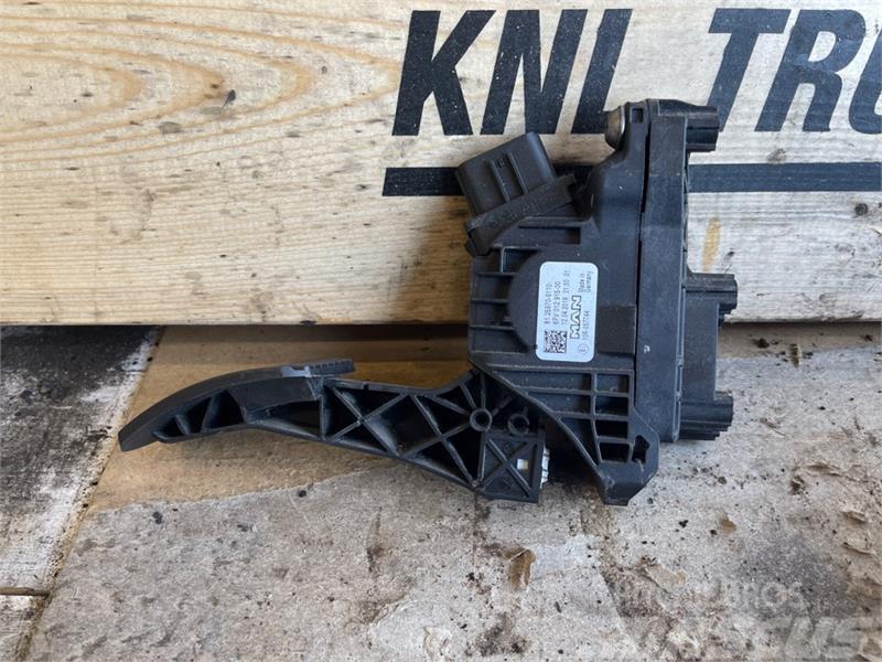 MAN MAN GAS PEDAL 81.25970-6110 Other components