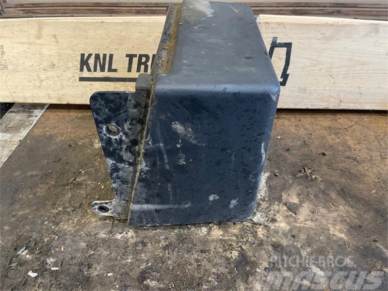 Scania  BATTERY COVER 1945947 Chassis and suspension