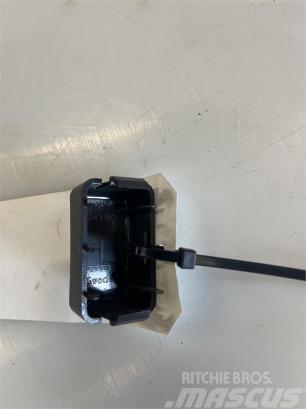 Volvo VOLVO SWITCH COVER 20410947 Other components