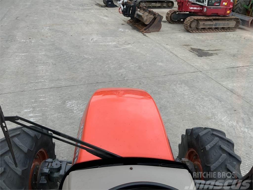 Kubota M7040 Hydraulic Shuttle Tractor (ST18065) Other agricultural machines