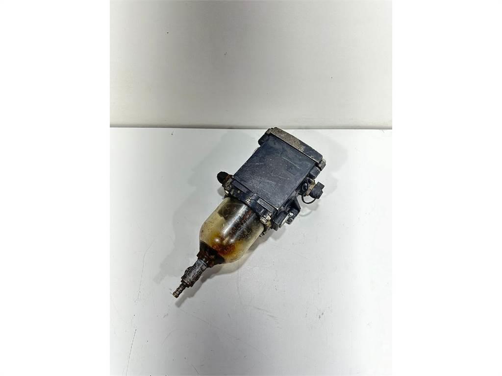 MAN /Tipo: V90 R.3.44-1 / Pré-filtro Separador de Comb Other components