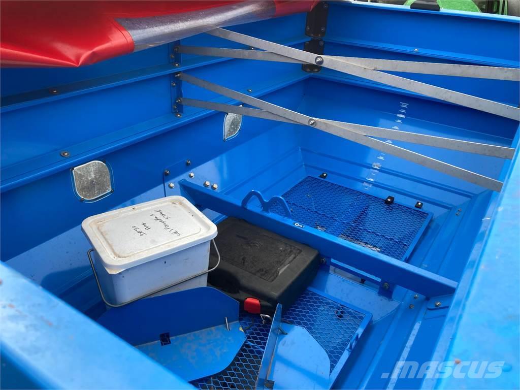 Lemken Tauri 12 Manure spreaders