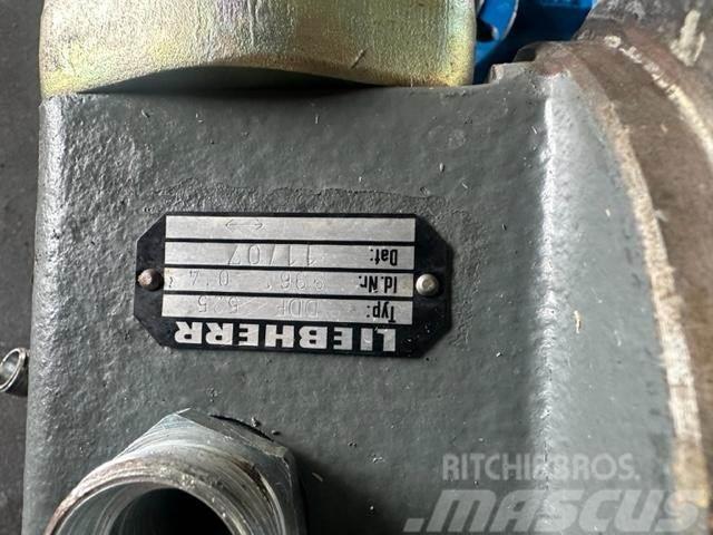 Liebherr R 924 COMPACT KOLUMNA HYDRAULICZNA Hydraulics