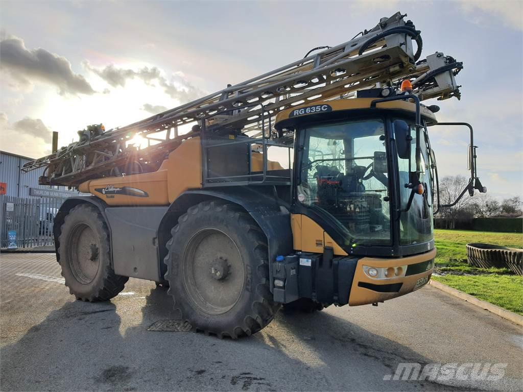 Challenger RG635C Trailed sprayers