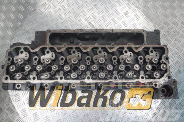 Iveco Cylinder head Iveco F4AE0681B 2831379-00 Other components