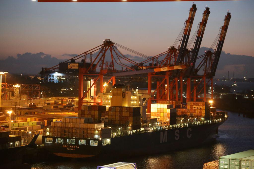 What is Port Handling Equipment?