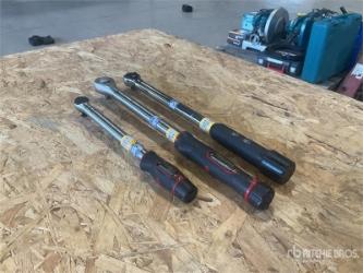 Quantity of (3) Torque Wrench
