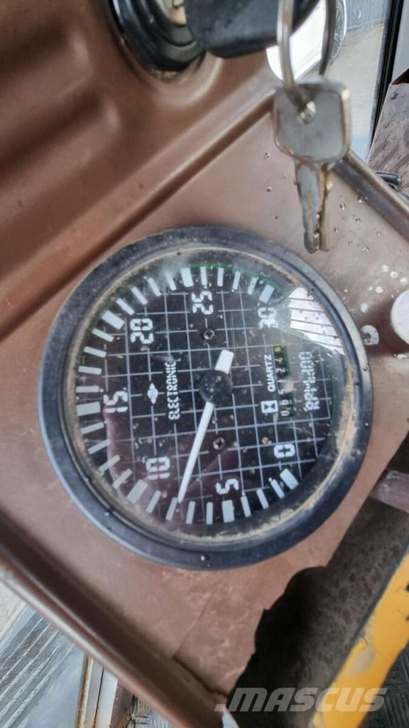 Hydrema 910 Dumper Site dumpers